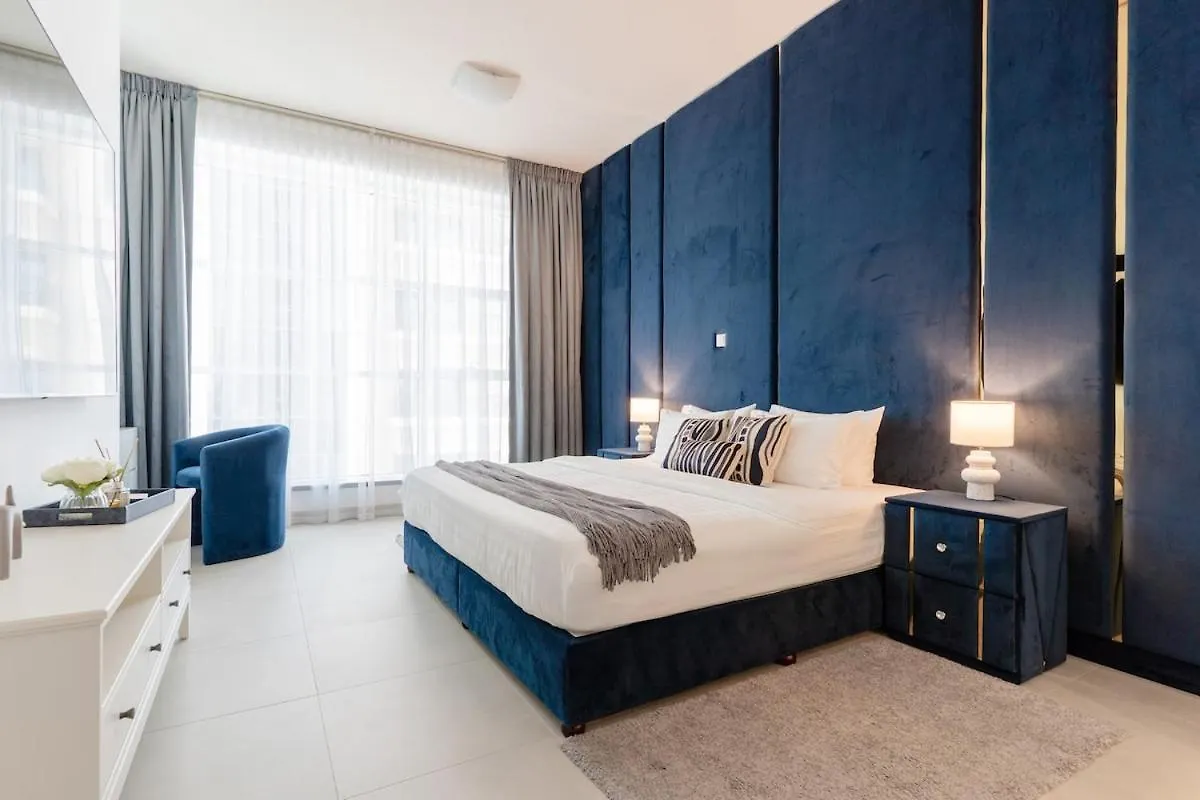 3Br Apartment In The Heart Of Dubai Marina 0*,  United Arab Emirates